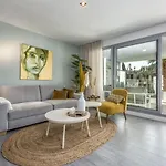 Heles Apartment *