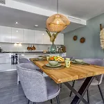 Heles Apartment El Faro